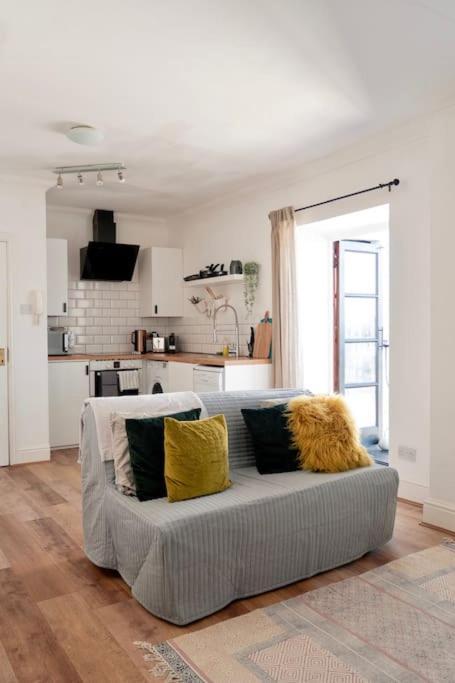 Penarth/Cardiff Bay: Deluxe Flat: 10 Mins To City! Buitenkant foto